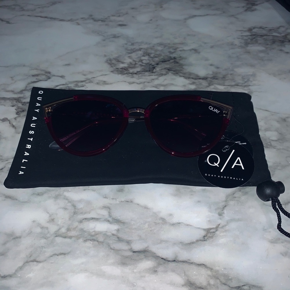 Quay Hearsay Sunglasses